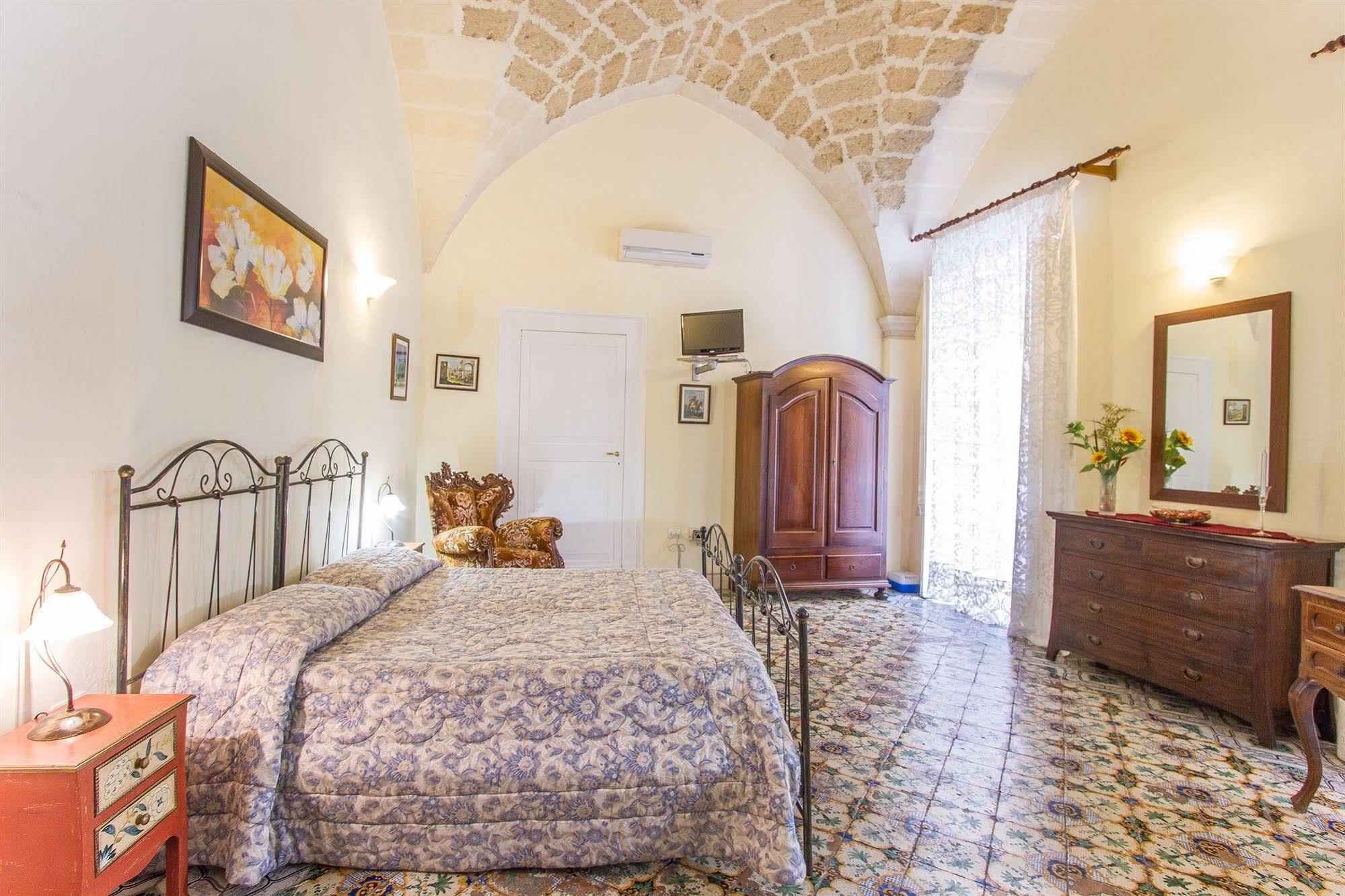 B&B Casa Li Santi Lecce Extérieur photo