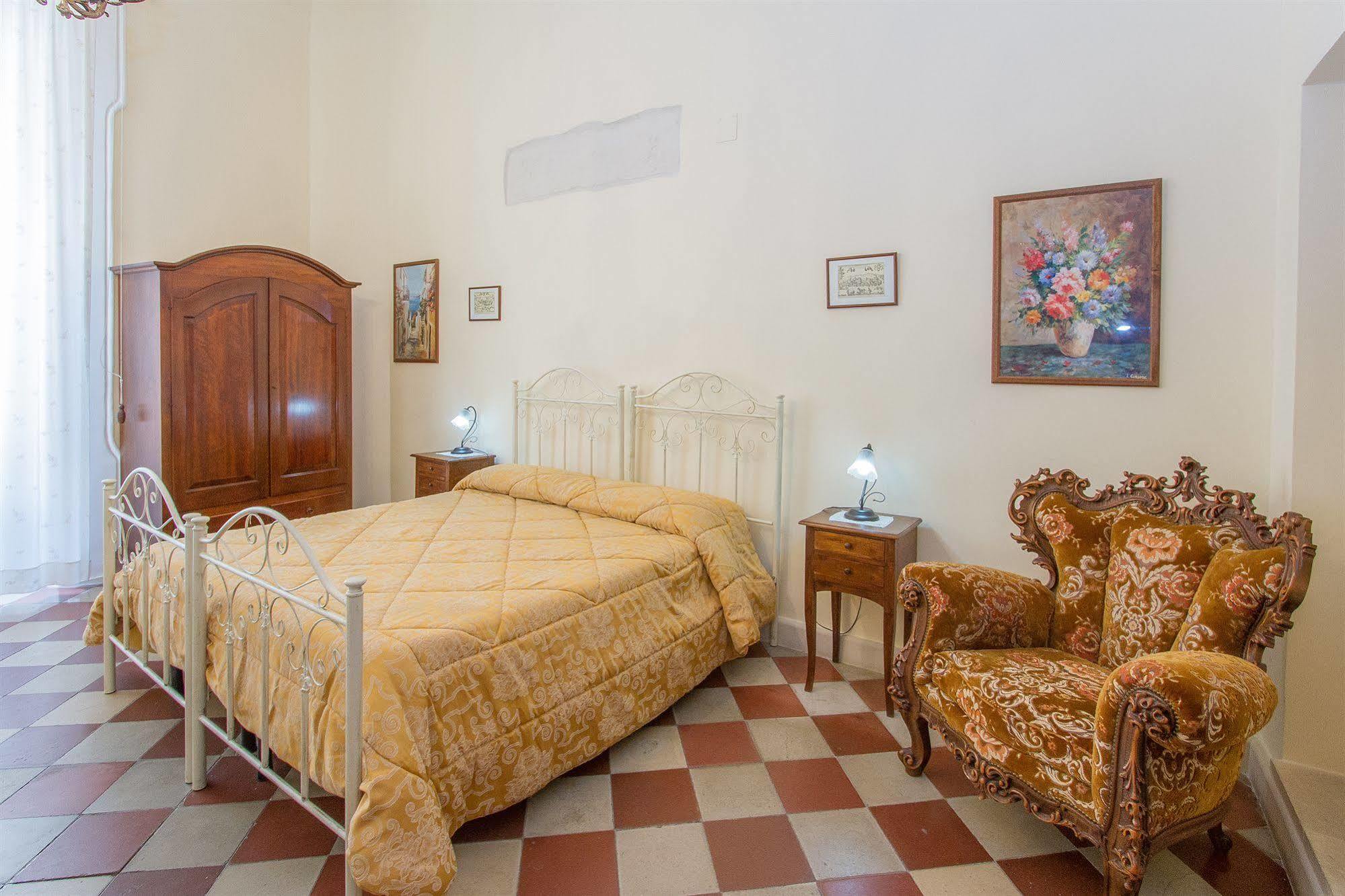 B&B Casa Li Santi Lecce Extérieur photo