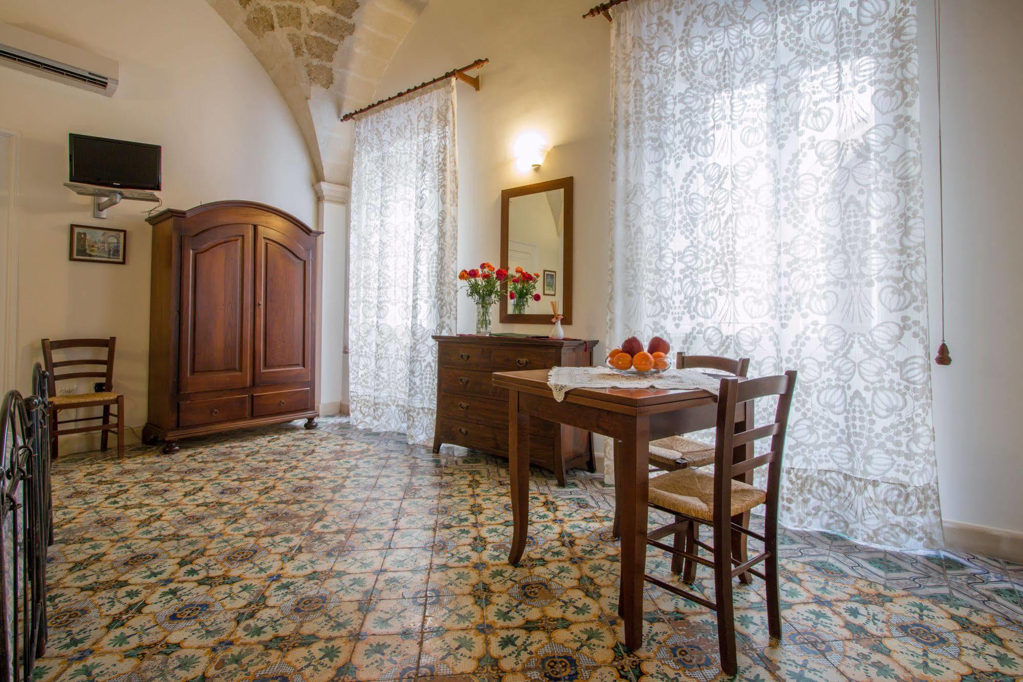 B&B Casa Li Santi Lecce Extérieur photo