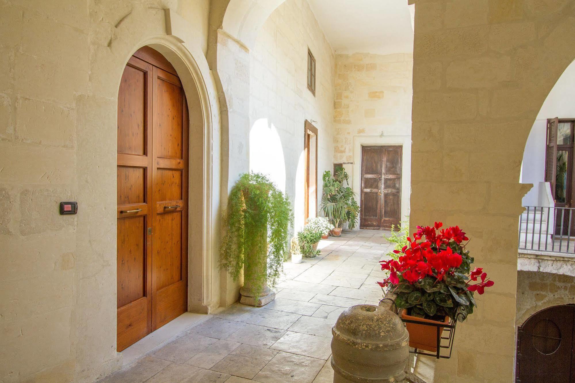 B&B Casa Li Santi Lecce Extérieur photo